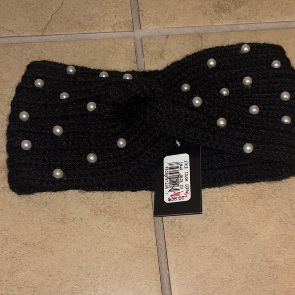 Cära New York Black Knit Headband with Pearls - Picture 3 of 3